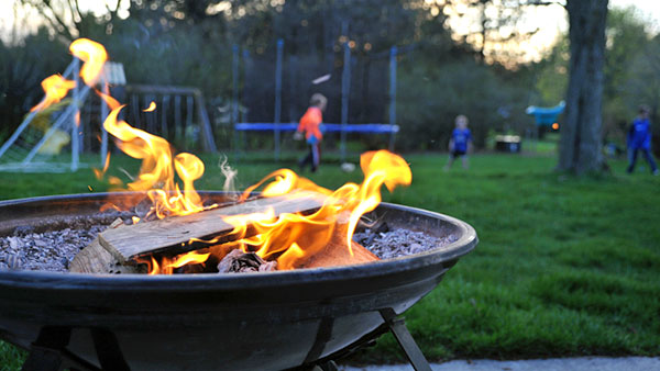 Friendly Fires Tips To Safely Use A Fire Pit The Cincinnati Insurance Companies Blog