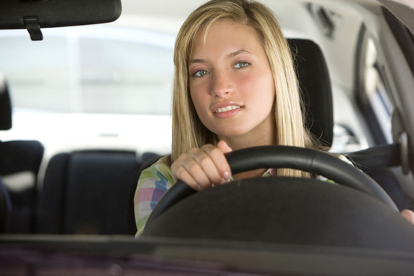 keys-teen-driving-a-car