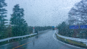 Drizzle or downpour, drive safely in the rain